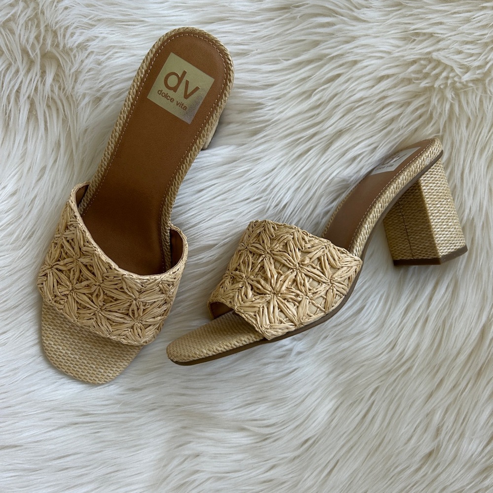 NWOT Dolce Vita heels